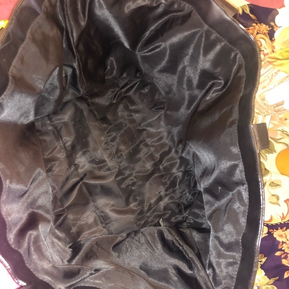 🖤 VS Large Black Tote 🖤 - Picture 4 of 8